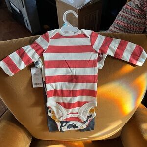New with tags baby bundle! 6-9 month